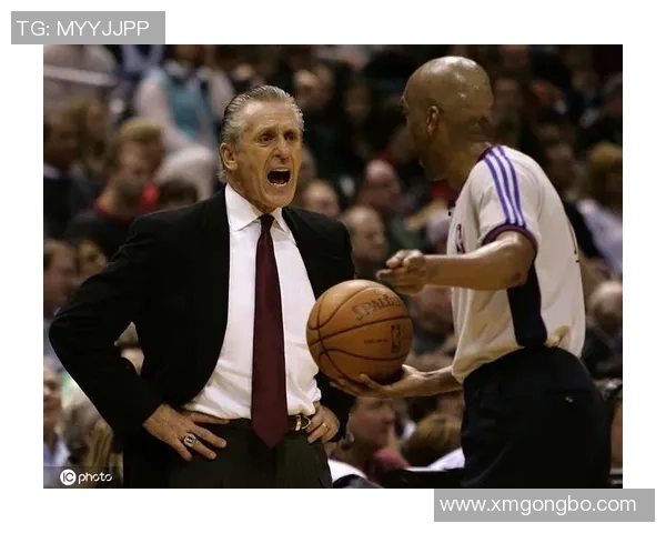 足球明星怒火中烧瞬间大揭秘那些令人捧腹的生气表情合集